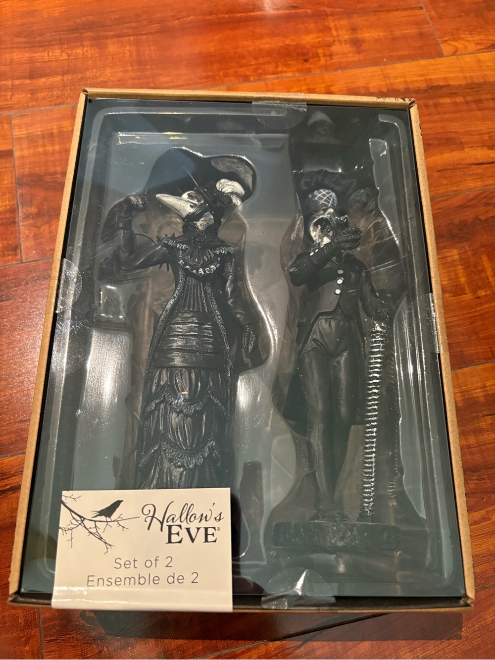 Hallow's Eve Black Decorative Figurine Set of 2